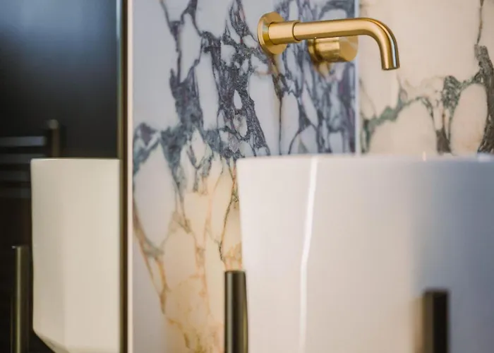 Jw Executive Aparthouse