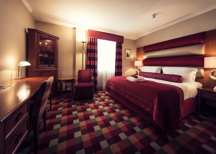 Carlton George Hotell 4*