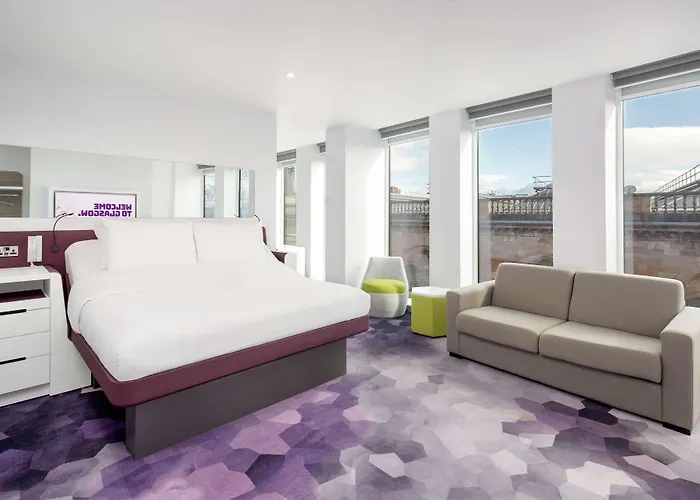 Yotel 4*