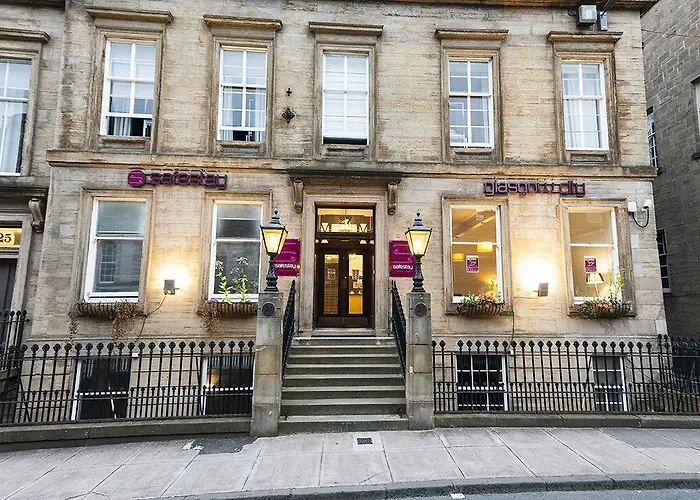 Safestay Charing Cross 3* Glasgow