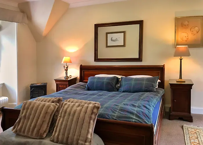 The West Highland Way 5* Glasgow