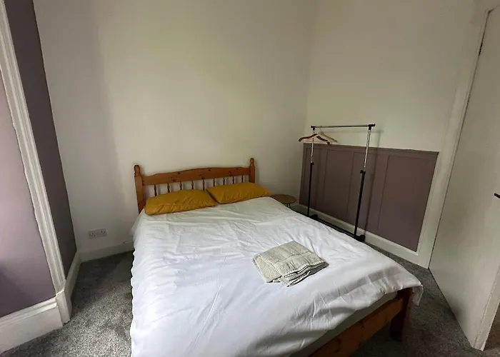 Victorian 5 Bedroom House Free Parking Sse Lägenhet *