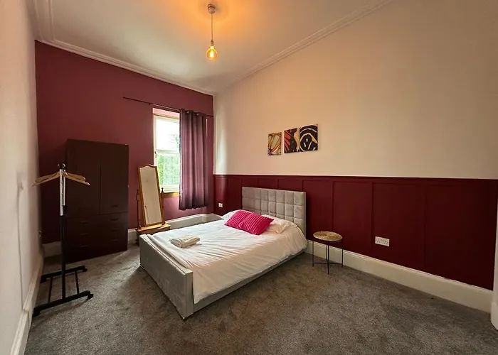 Victorian 5 Bedroom House Free Parking Sse Lägenhet