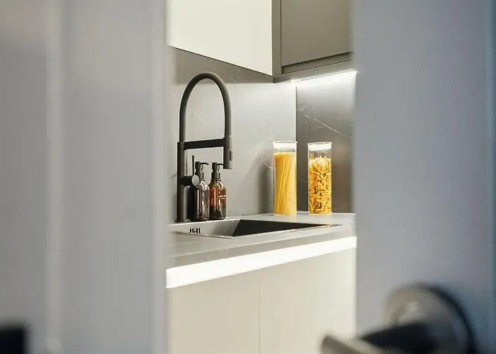 2br West End Near Botanic Gardens Glasgow