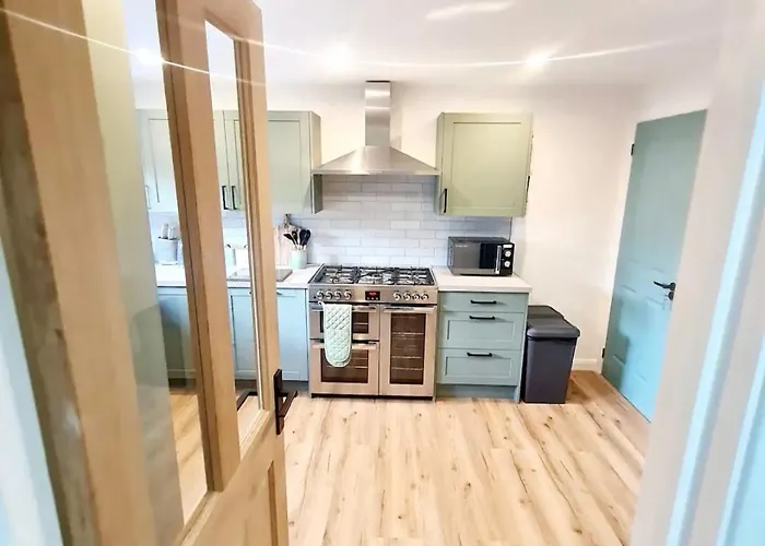 度假居 Urban 4br House - Central-free Parking-no Party *