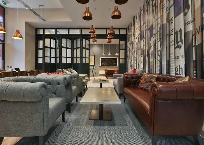 For Students Only - Willowbank In Glasgow