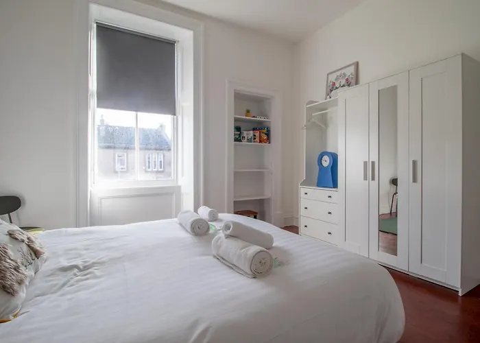 Pass The Keys Victoria Road Queens Park View