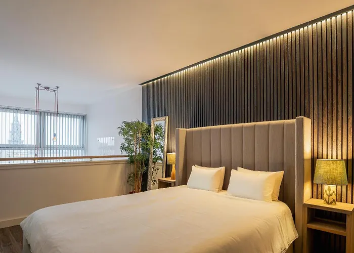 Centre With Free Secure Underground Parking * Glasgow