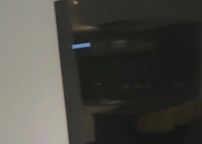 Hébergement de vacances Executive Triplex House, 3 Bedroom 3 Bathrooms 1 Living Kitchen - Huge Terrace For Master Bedroom - Private E Parking Lez Congestion Zone Free - Garden - 5 Mins Drive To Centre Station