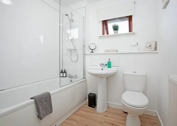 2bed East End Gem With Free Parking Lejlighed