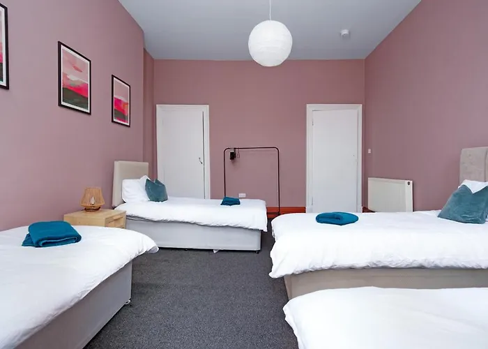 Family And Group 2br By Park Sleeps 7 Appartement Glasgow