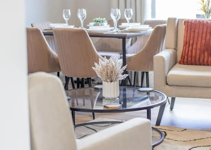 Holiday home Pinkerton House - 3 Bed Rutherglen Glasgow