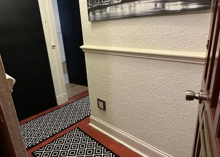 Hydro Secc House 10 Minute Walk Сasa de vacaciones *