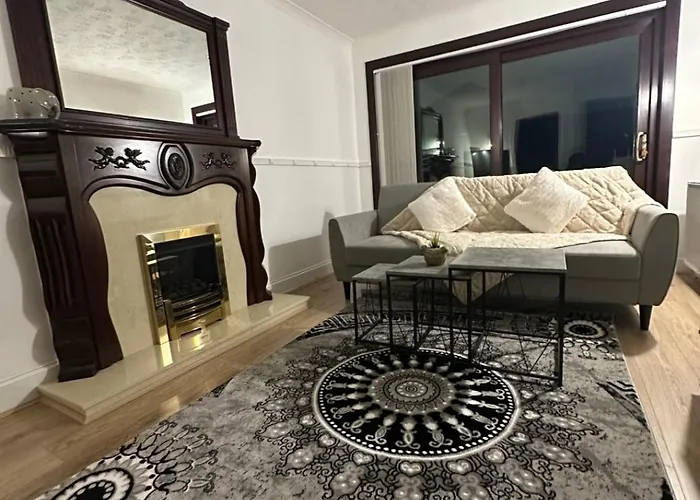 Сasa de vacaciones Hydro Secc House 10 Minute Walk *