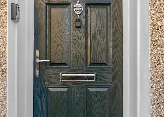 Executive 3 Bedroom - Corporate And Contractor Apartament *