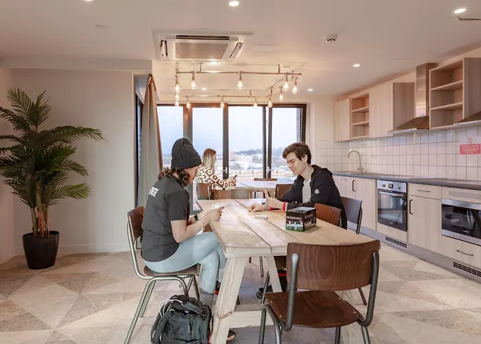 For Students Only Stylish In Apartment *