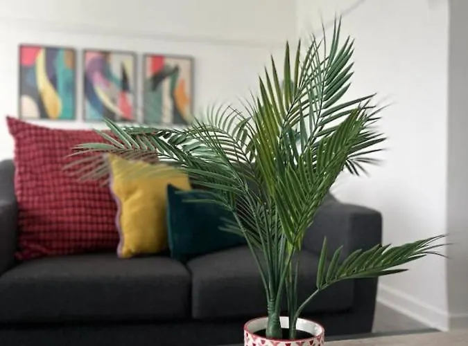 Clyde Fifty Two - Glasgow