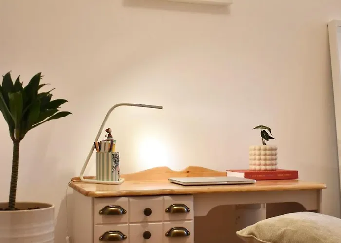 Luxury Historic City-centre Flat & Free Parking Glasgow