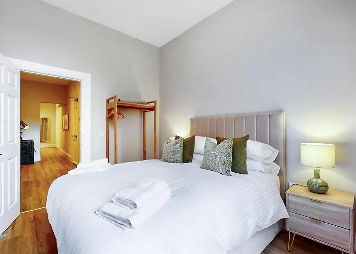 The Sauchie Apartment *