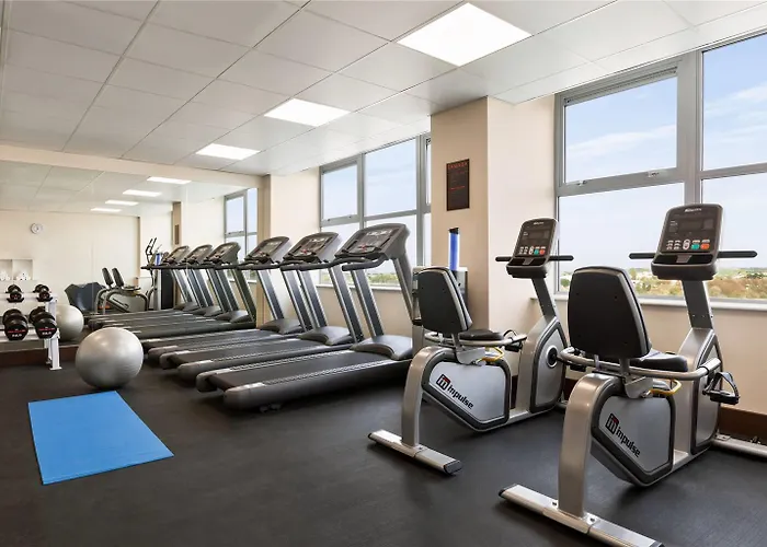 Hotel Ramada By Wyndham East Kilbride