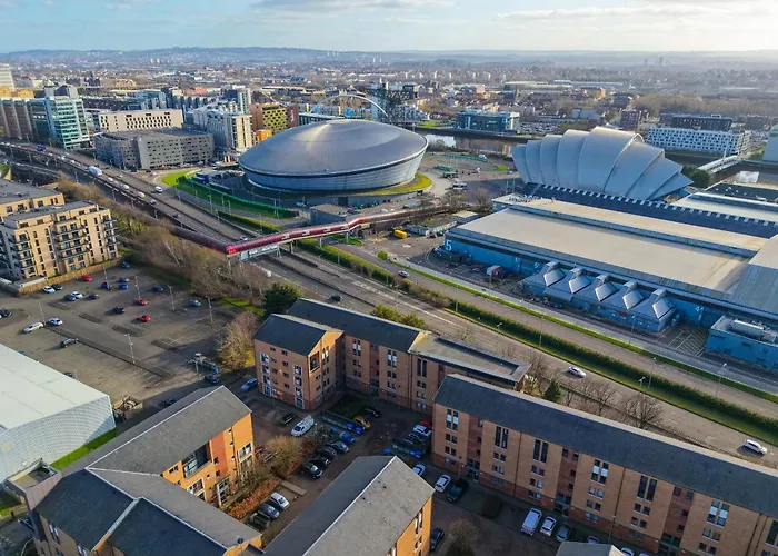 The Ovo Hydro Penthouse With Free Parking