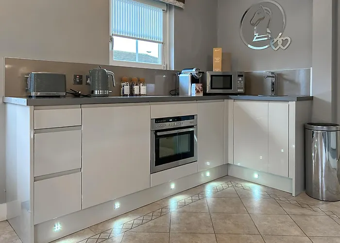 Апартаменты Conemara - Uk51249 *