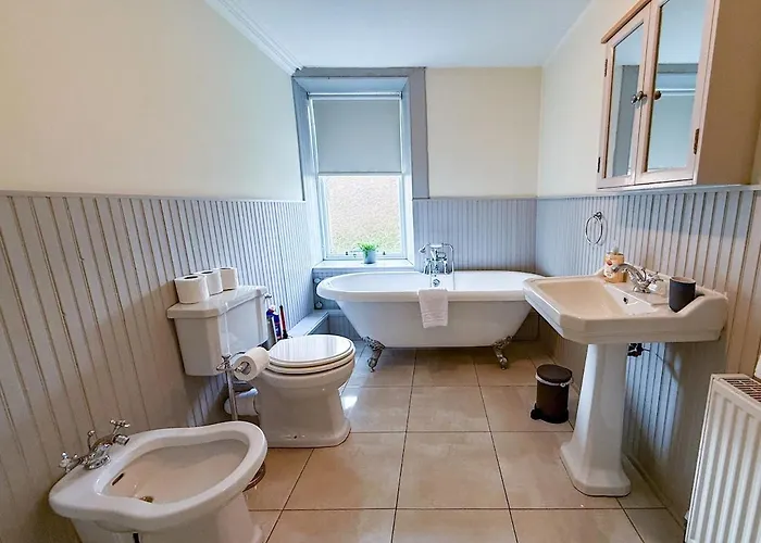 Spacious Three Storey West End - 3 Bedroom Appartamento Glasgow