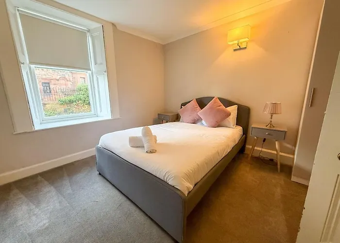 Spacious Three Storey West End - 3 Bedroom Appartamento Glasgow