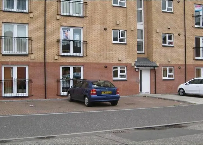 Modern 2 Bedroom Ground Floor Near Centre * 格拉斯哥