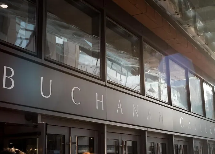 Apex Of 4* גלאזגו