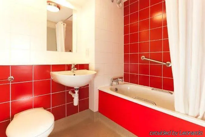 ホテル Travelodge Braehead 3*