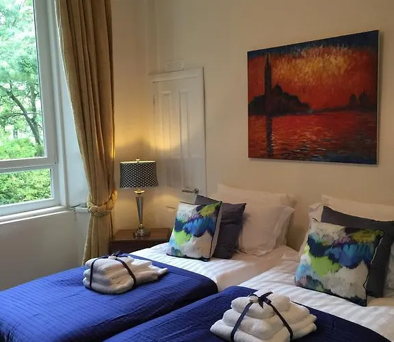 Trefoil - 2 Bedrooms * 格拉斯哥