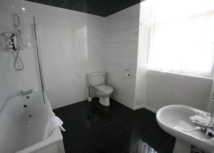 Clifton Szálloda 3*