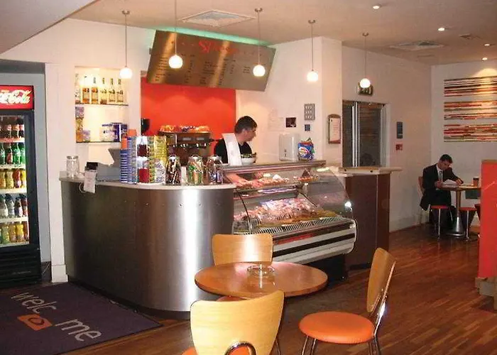 Premier Centre - Argyle Street