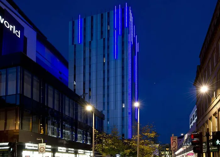 Premier - Buchanan Galleries Отель 3*