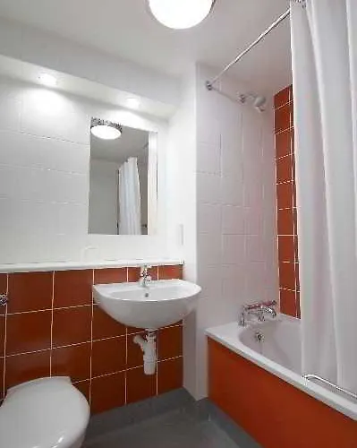 ホテル Travelodge Braehead