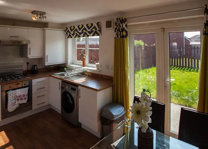 Hampden House * Glasgow