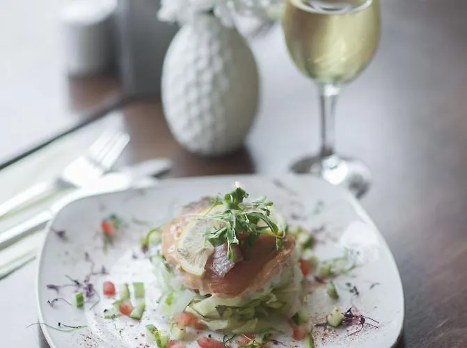 The Fullarton Park 2*