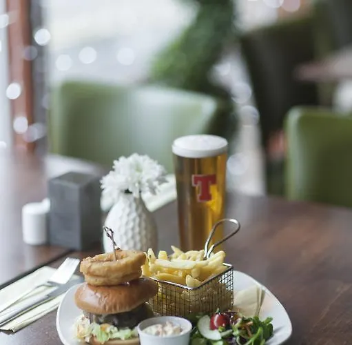 ホテル The Fullarton Park