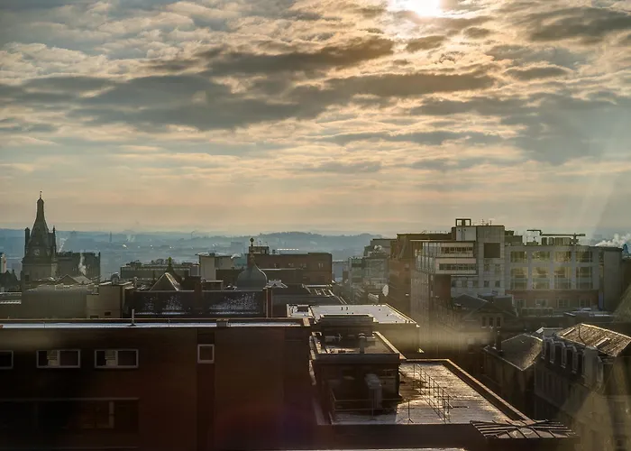 Apex Of 4* גלאזגו