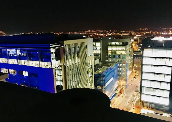 Station Skyline With Parking Γλασκώβη