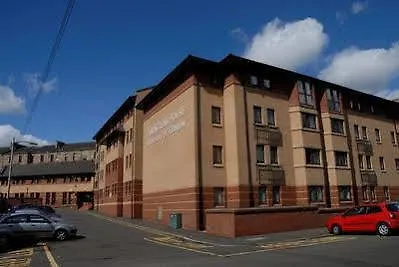 Cairncross House מלון דירות גלאזגו