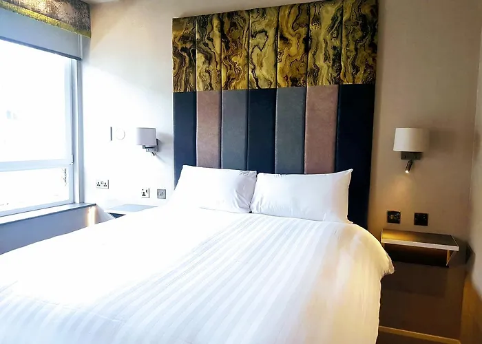 Rennie Mackintosh - Station 3* Glasgow