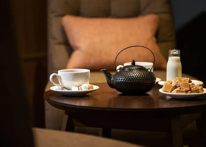 Hotel West By Compass Hospitality