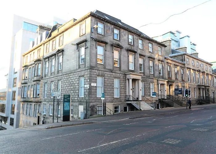 Dreamhouse St Vincent Street Apartment