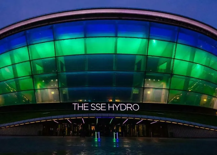 Bright And Cosy West End *