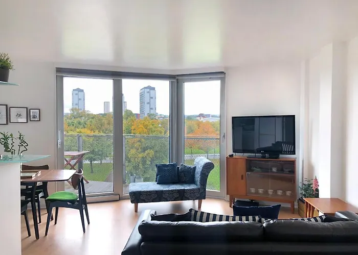 Glasgow City Single Room In Homestay With Balcony & Parking Apartament *