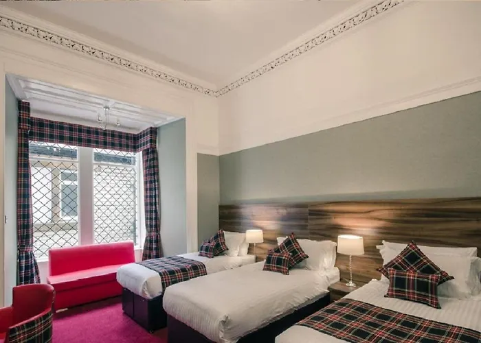 Royal West End Szálloda 3*