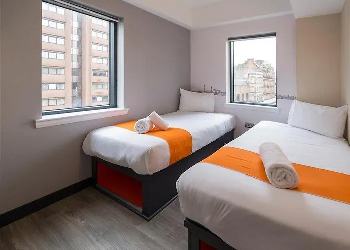 Easyhotel